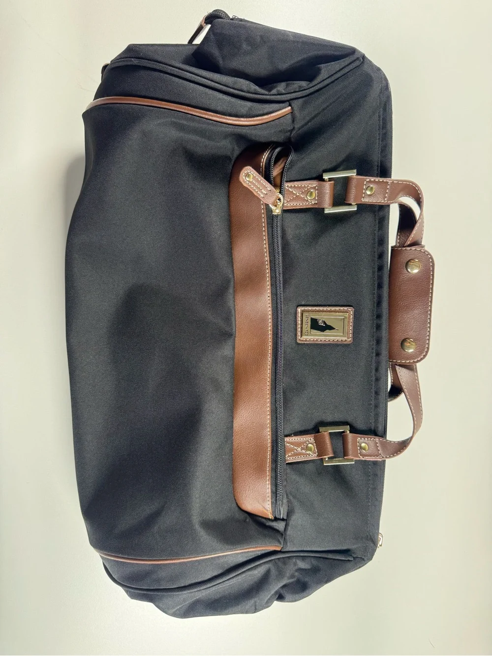 N/A stylish black